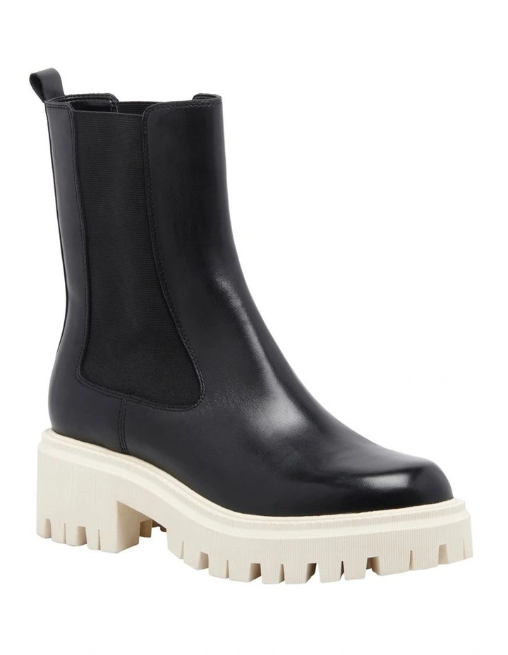 Nine West Rives Boot In Black 2 Nine West Rives Boot In Black - Image 2